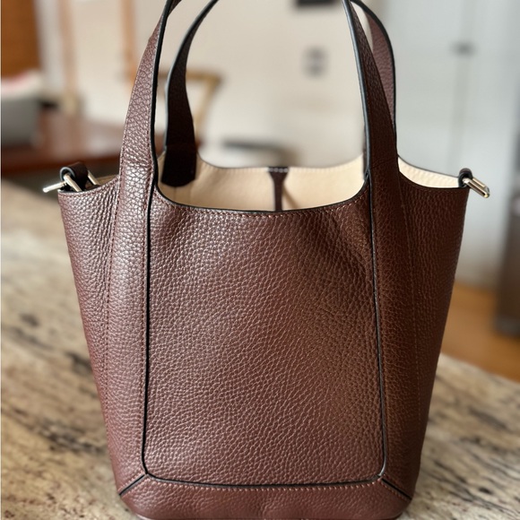 The Horse Brown Tote Bag with Structured Shape and Quality Craftsmanship - Picture 2 of 7